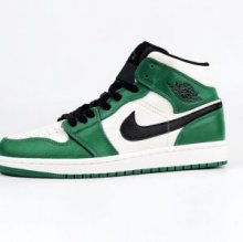 Air Jordan 1 Mid Pine Gre